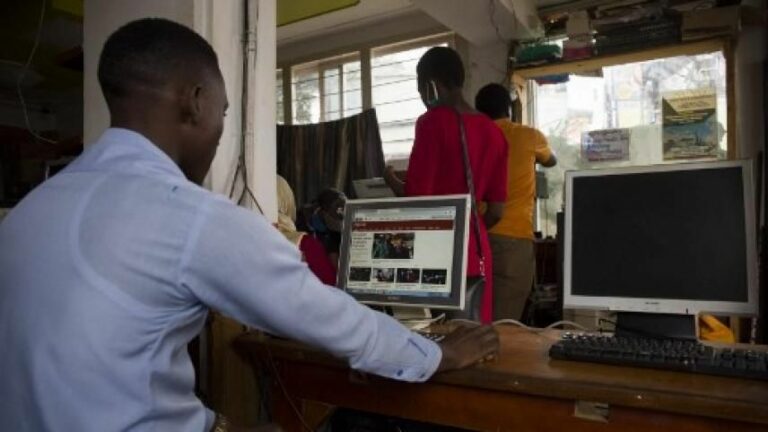 The phenomenon of grazers in Africa: a real digital epidemic